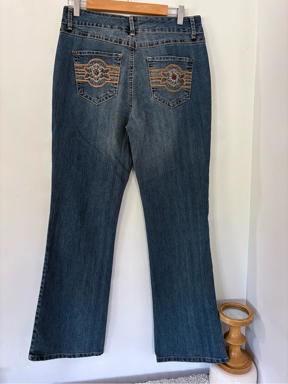 BANDILINOBLU 10 Embellished Gold Amber Pockets Blue Denim DARIA Jeans Boot Cut